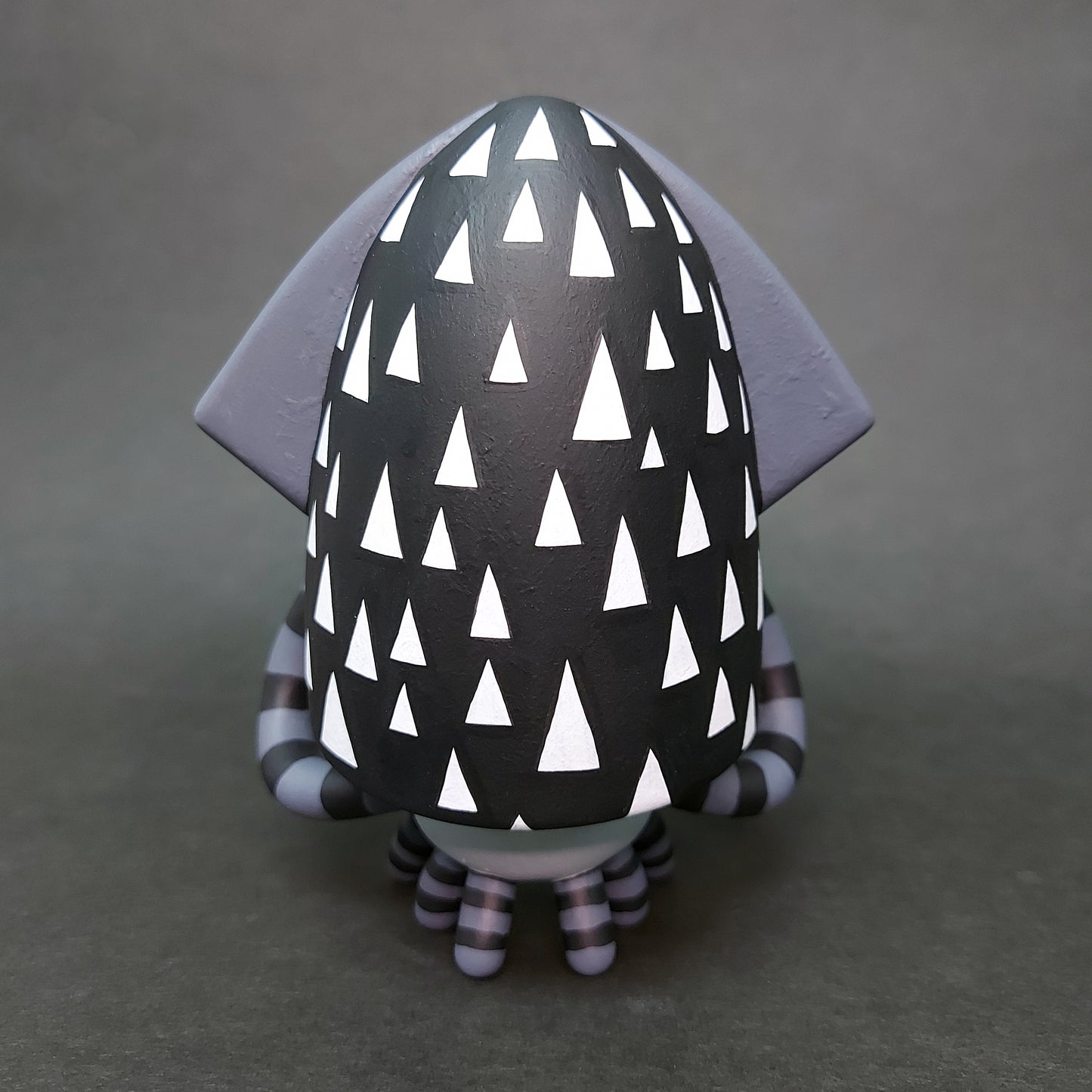 B&W Triangle BallBallSquid 黑白三角波波烏