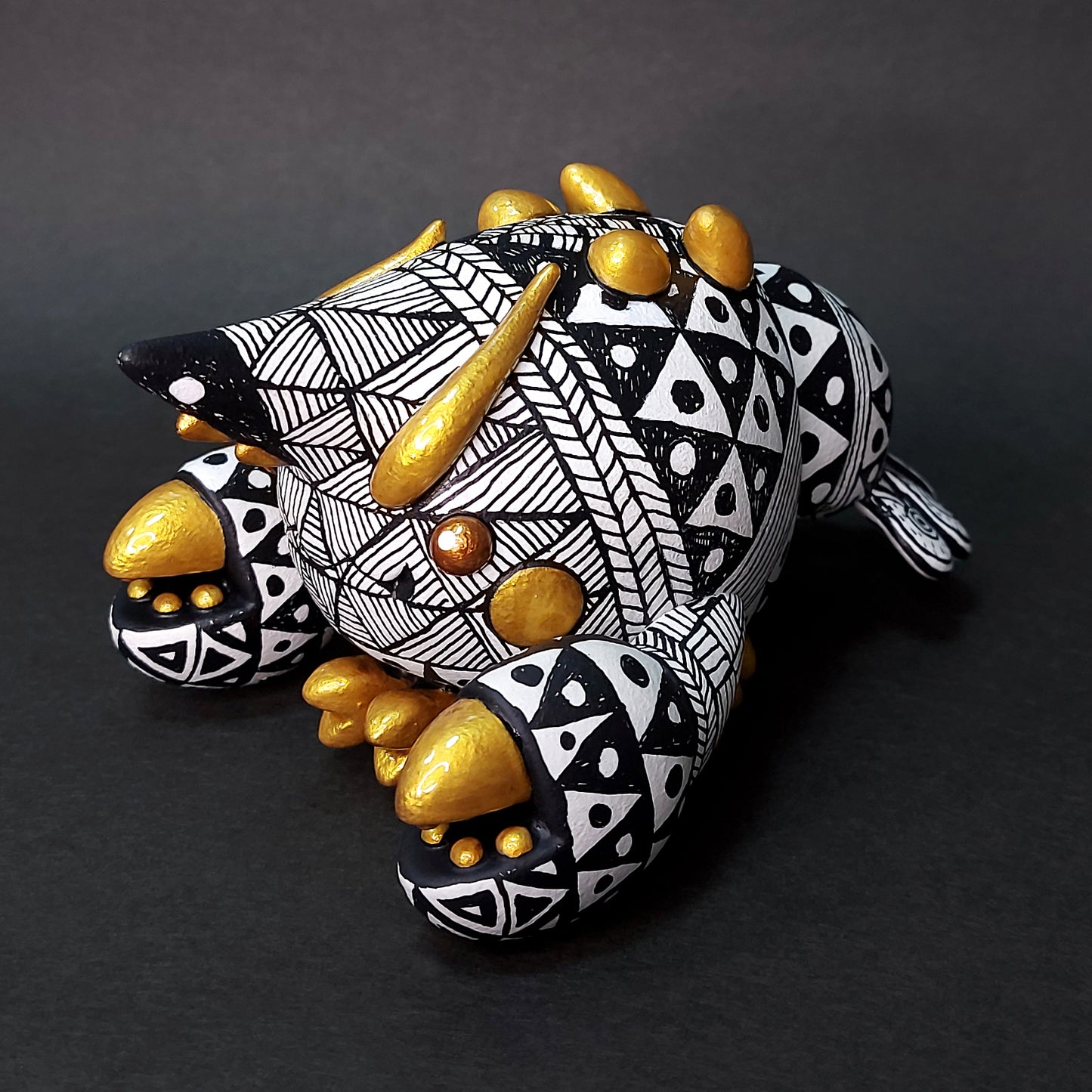 B&W Ceramics BallBallShrimp 01 黑白陶瓷花紋波波蝦 01