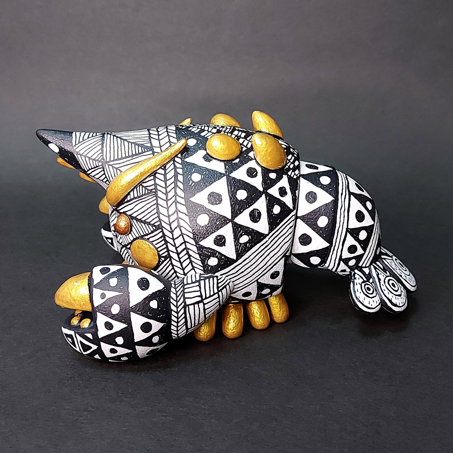 B&W Ceramics BallBallShrimp 01 黑白陶瓷花紋波波蝦 01