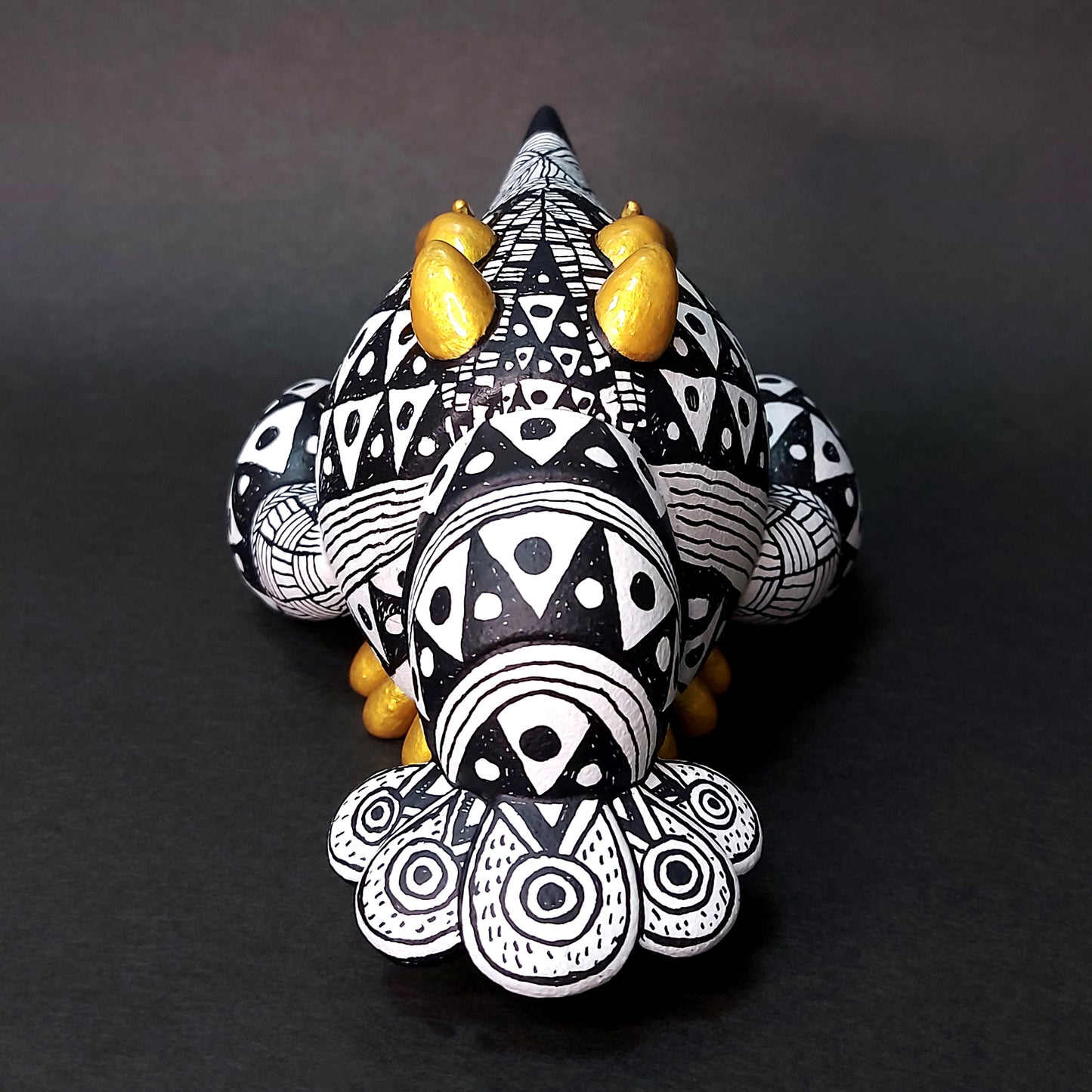 B&W Ceramics BallBallShrimp 01 黑白陶瓷花紋波波蝦 01
