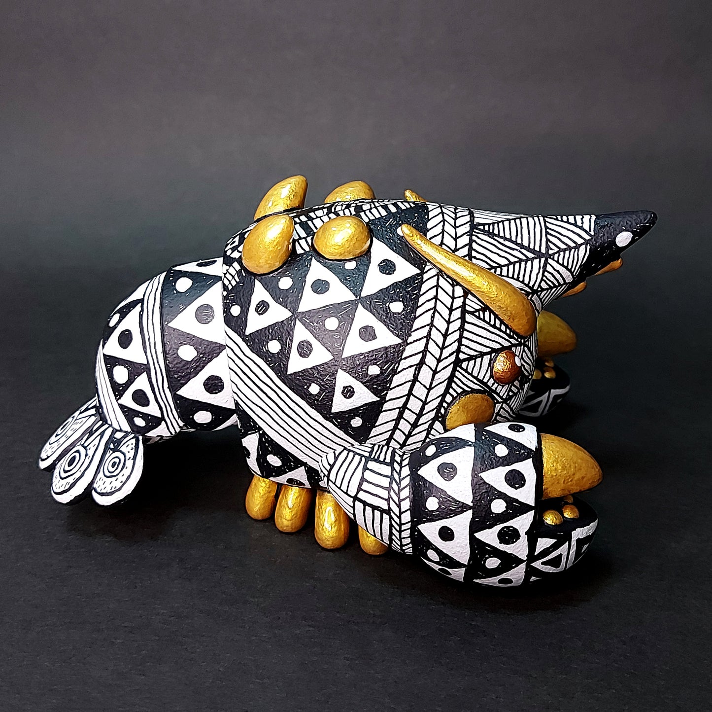 B&W Ceramics BallBallShrimp 01 黑白陶瓷花紋波波蝦 01