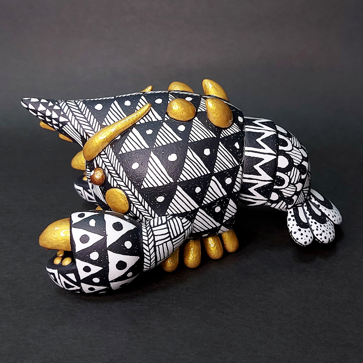 B&W Ceramics BallBallShrimp 02 黑白陶瓷花紋波波蝦 02