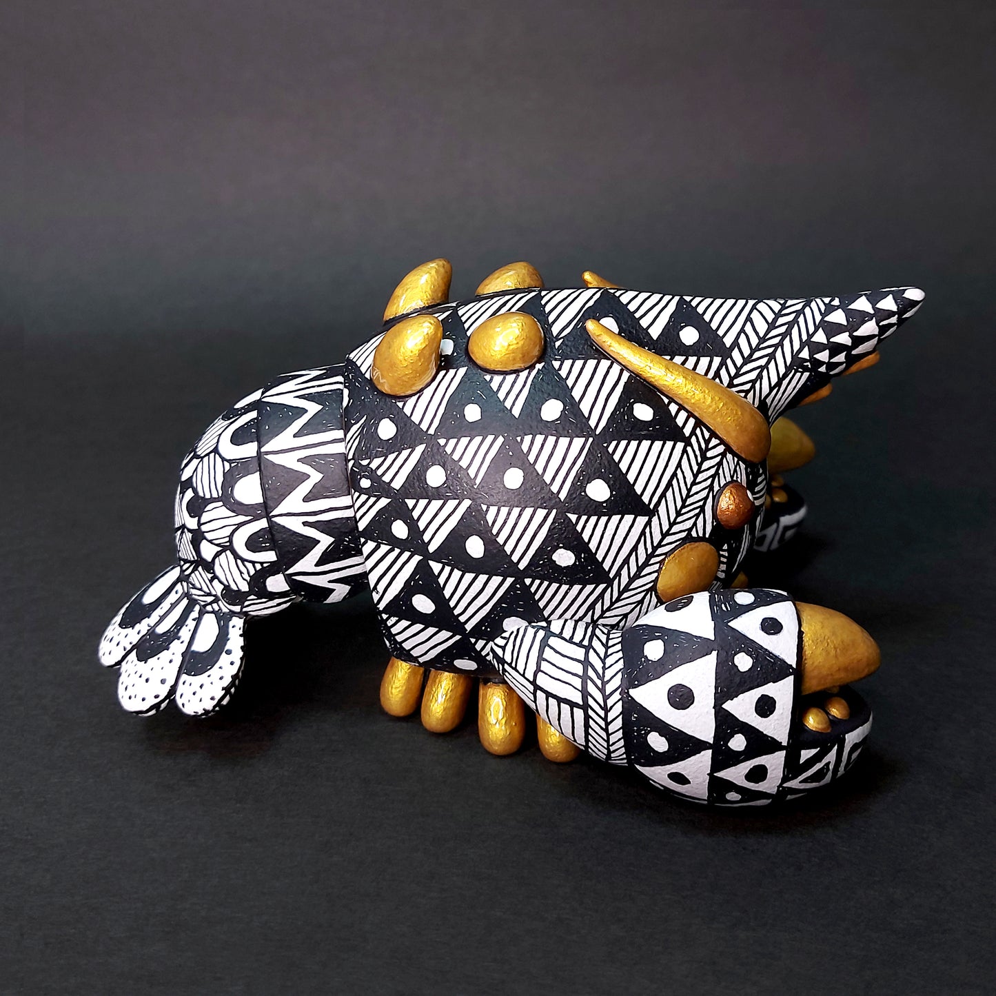 B&W Ceramics BallBallShrimp 02 黑白陶瓷花紋波波蝦 02