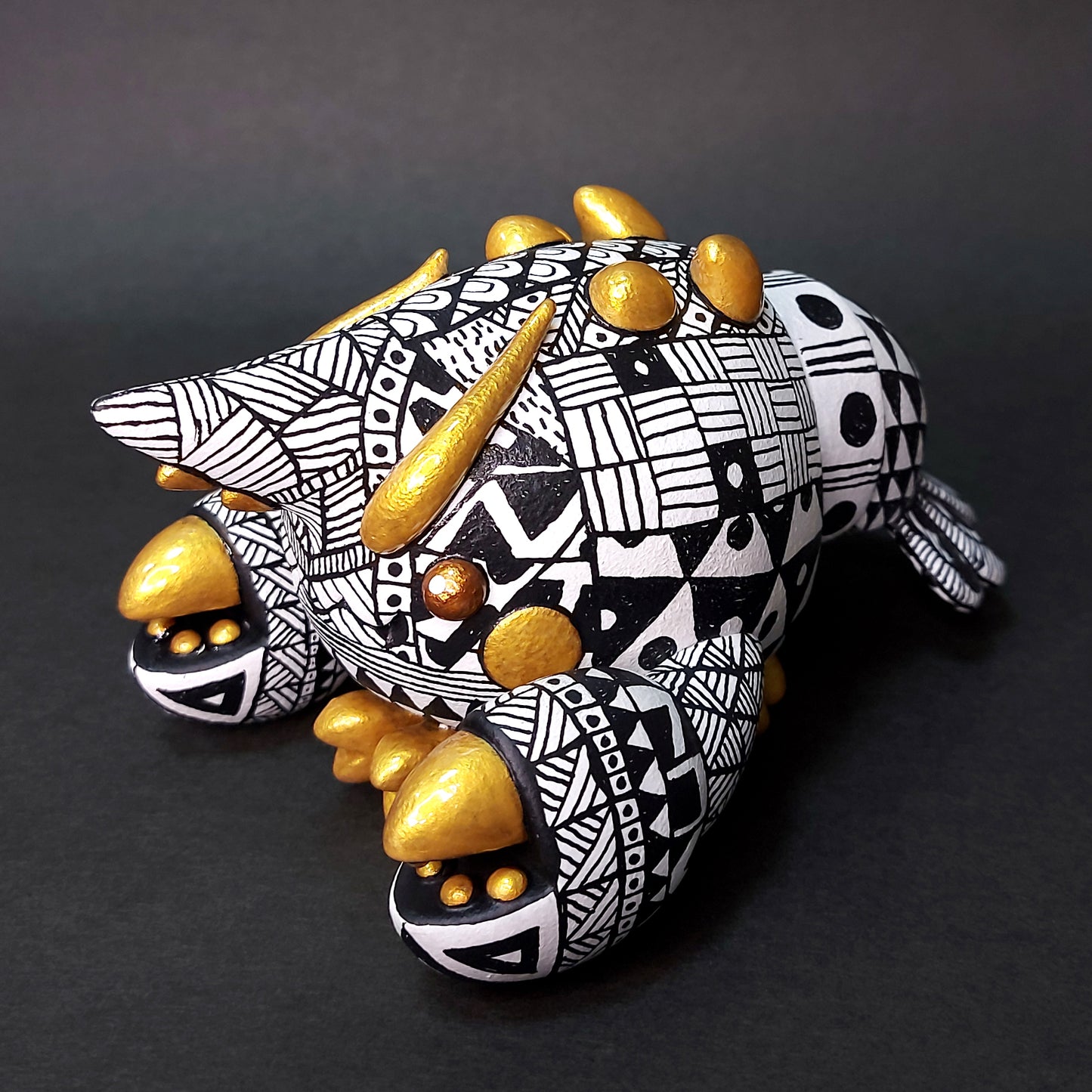 B&W Ceramics BallBallShrimp 03 黑白陶瓷花紋波波蝦 03