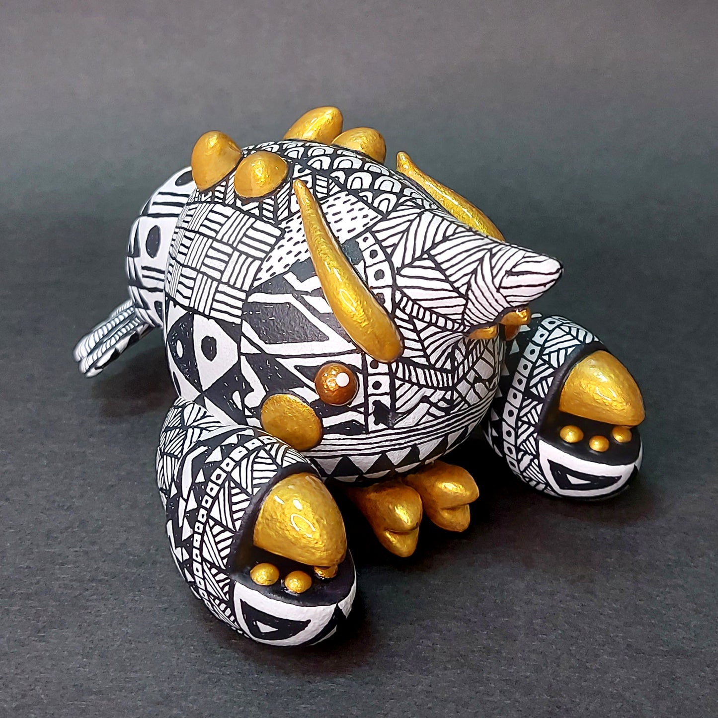 B&W Ceramics BallBallShrimp 03 黑白陶瓷花紋波波蝦 03