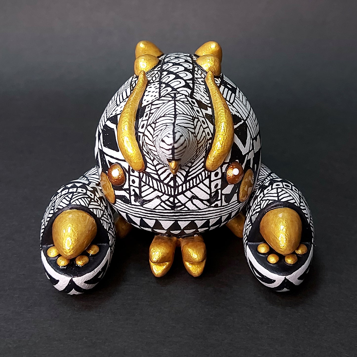 B&W Ceramics BallBallShrimp 03 黑白陶瓷花紋波波蝦 03