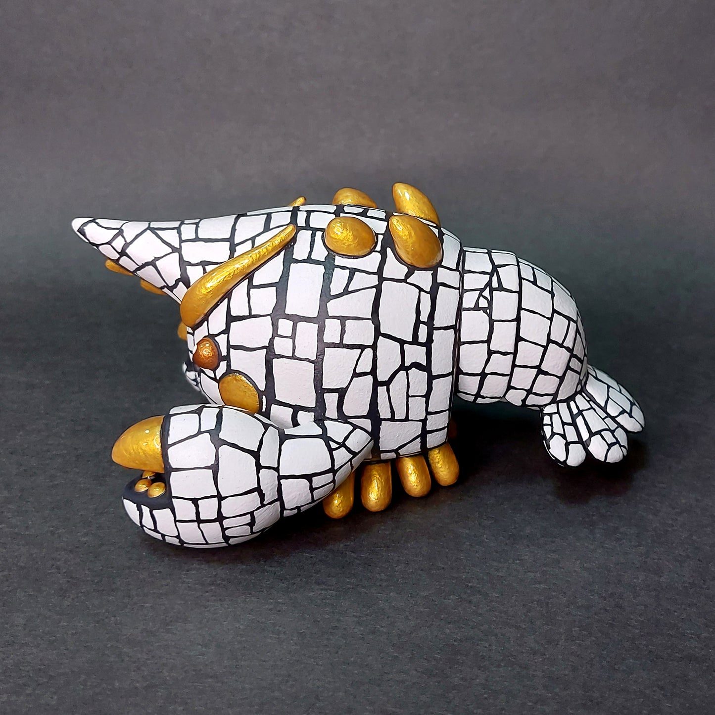 B&W Ceramics BallBallShrimp 04 黑白陶瓷花紋波波蝦 04