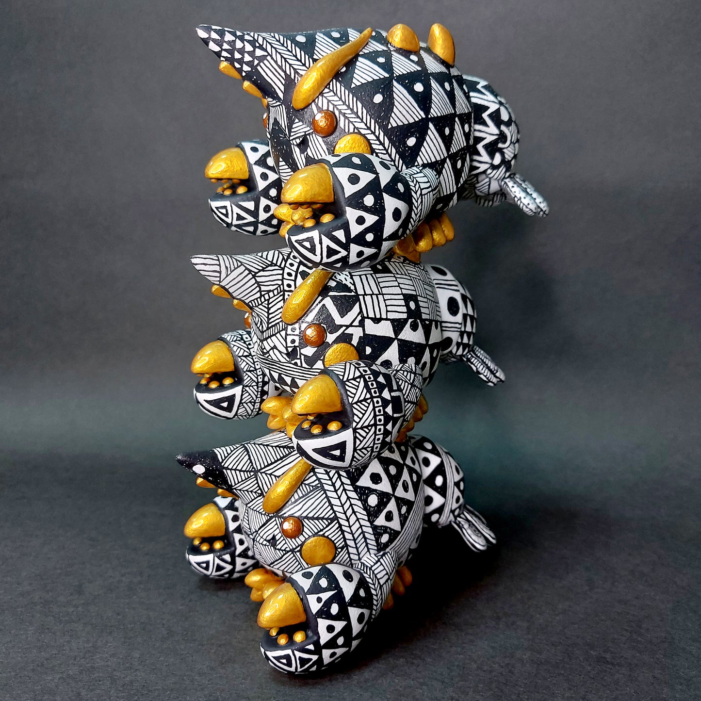 B&W Ceramics BallBallShrimp 02 黑白陶瓷花紋波波蝦 02