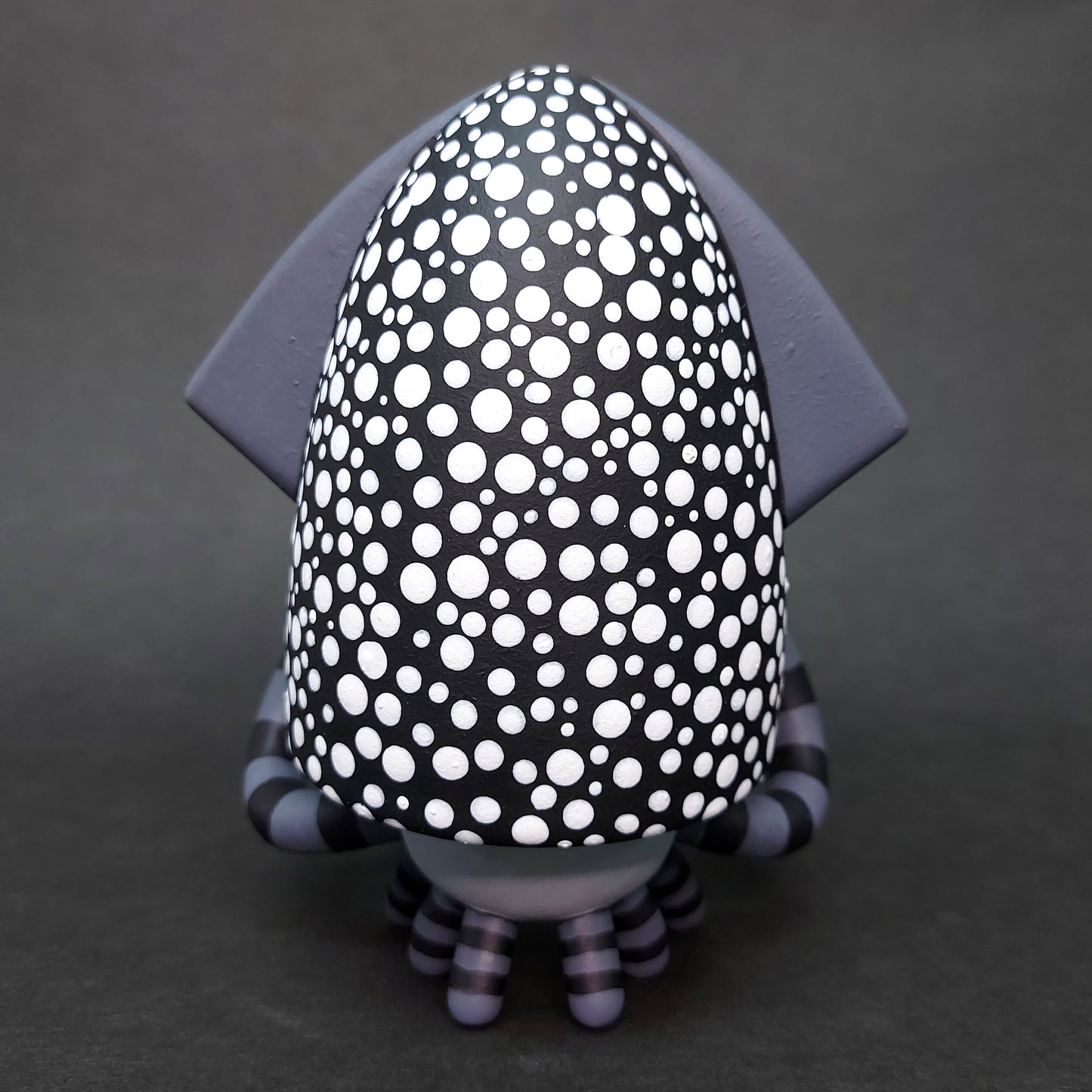 B&W Dot BallBallSquid 黑白波點波波烏