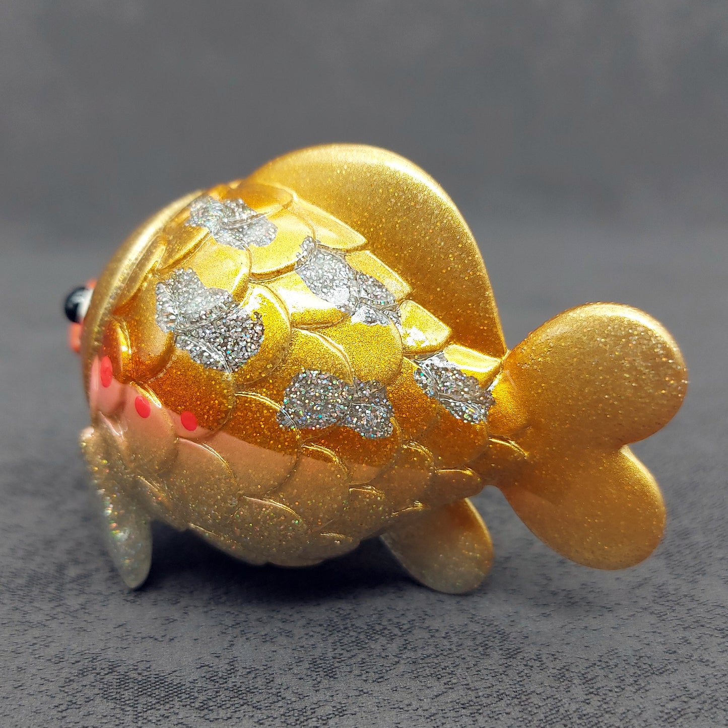 GoldBallFish 金粉紅點波波魚