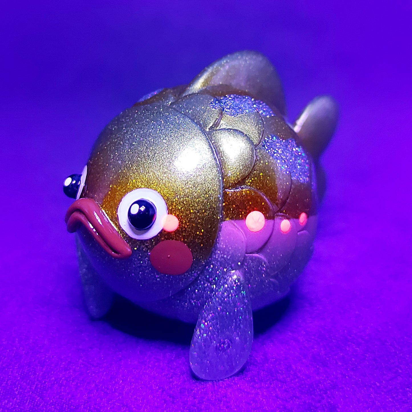 GoldBallFish 金粉紅點波波魚
