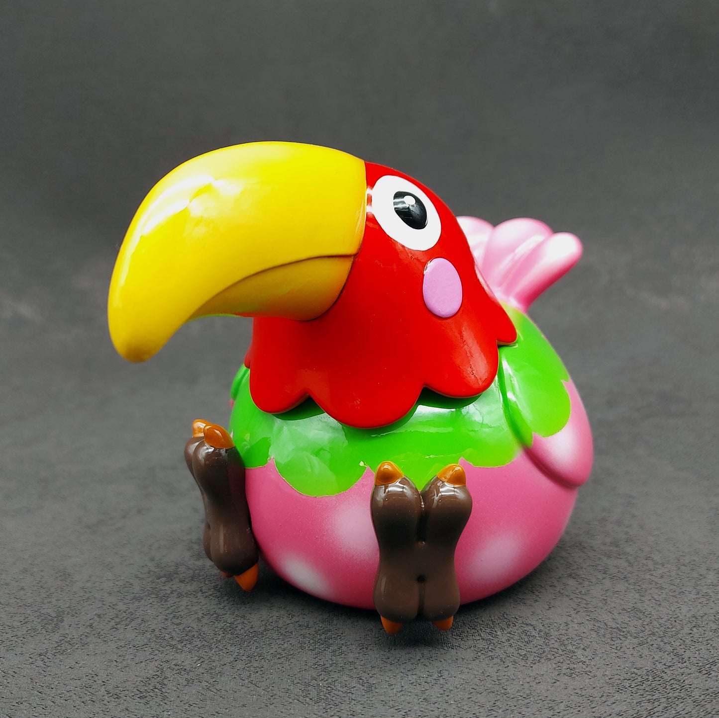 Strawberry BallBall Toucan 草莓大嘴波波鳥