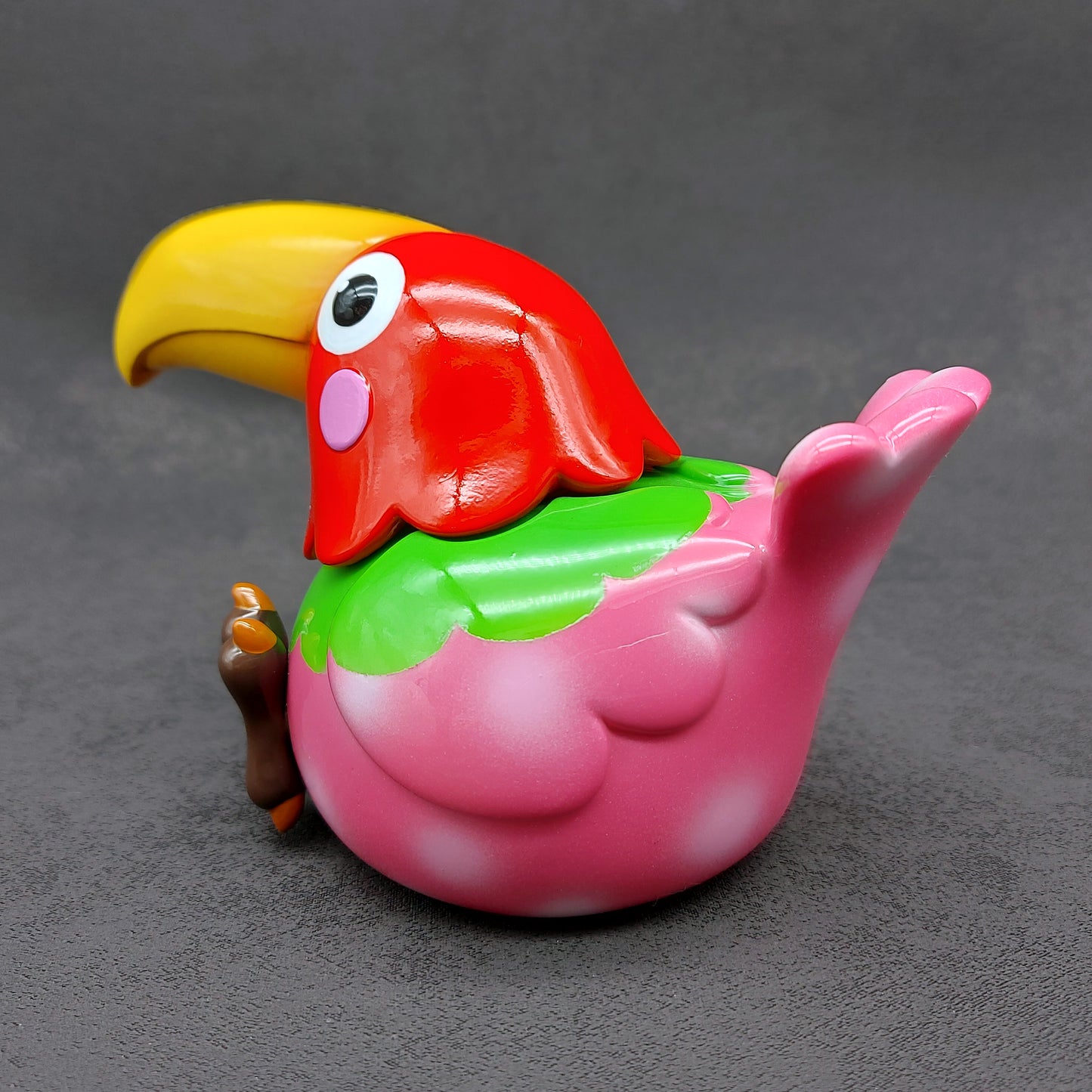 Strawberry BallBall Toucan 草莓大嘴波波鳥