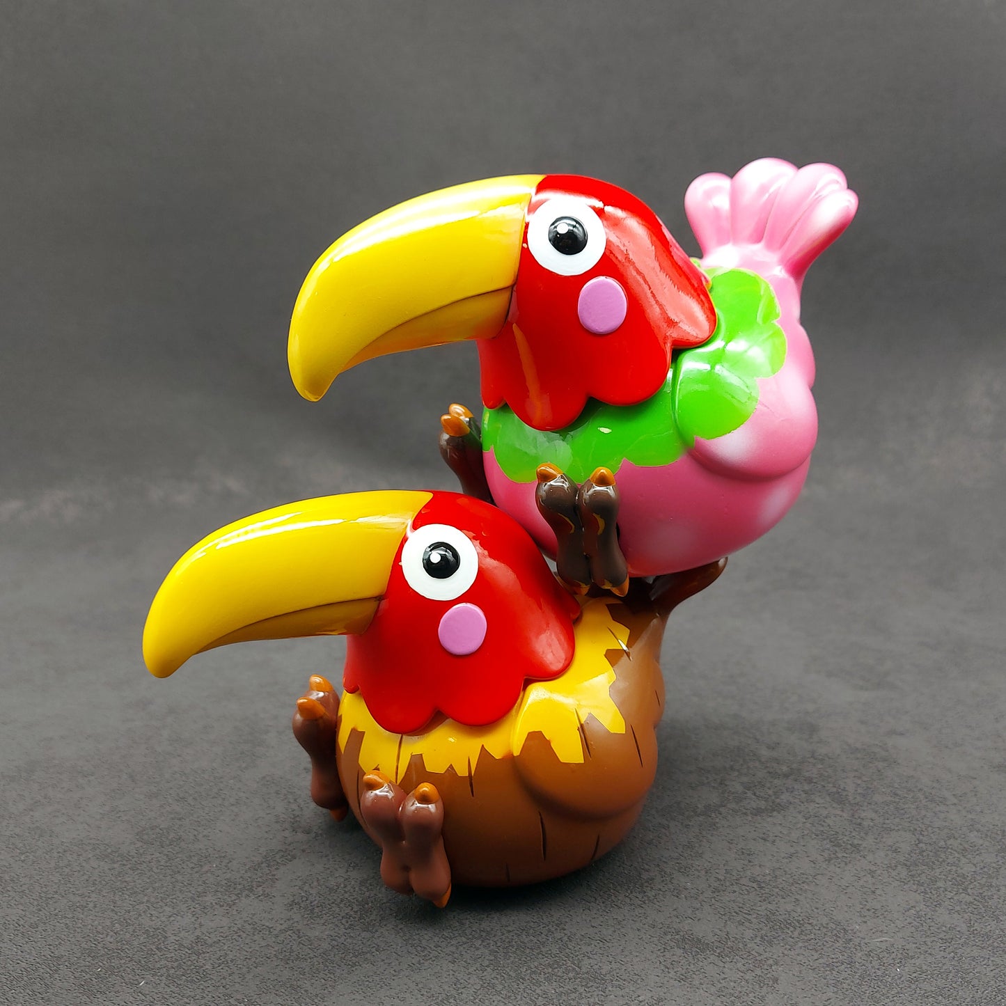 Strawberry BallBall Toucan 草莓大嘴波波鳥