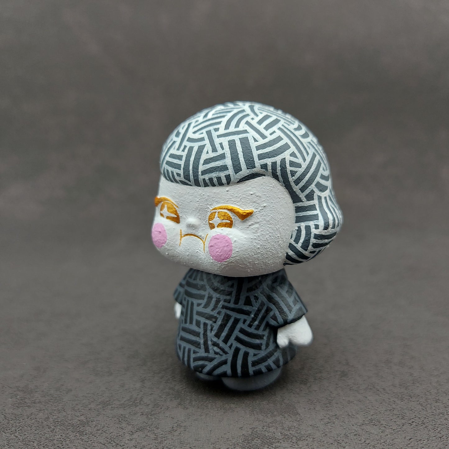 B&W mini BBG 黑白迷你肥妹