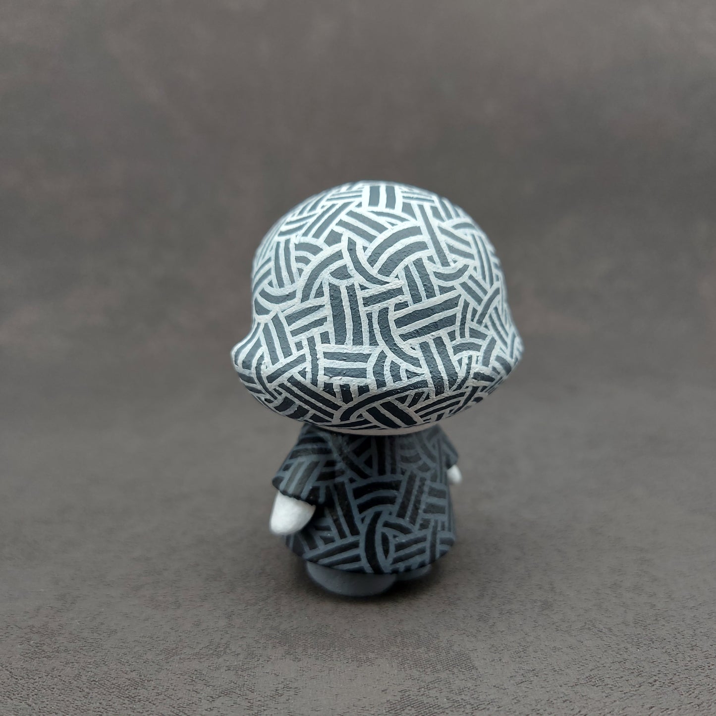 B&W mini BBG 黑白迷你肥妹