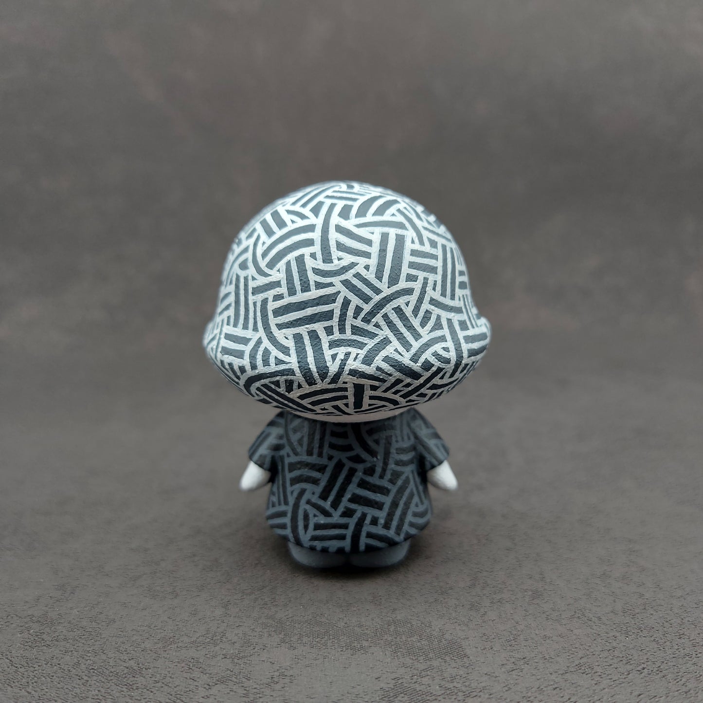 B&W mini BBG 黑白迷你肥妹