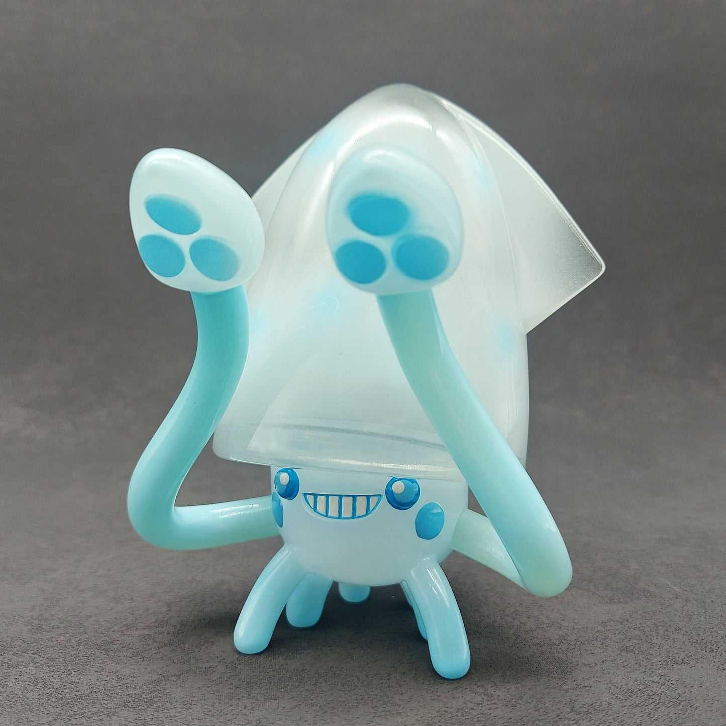 Transparent Light Blue BallBallSquid 透明粉藍波波烏