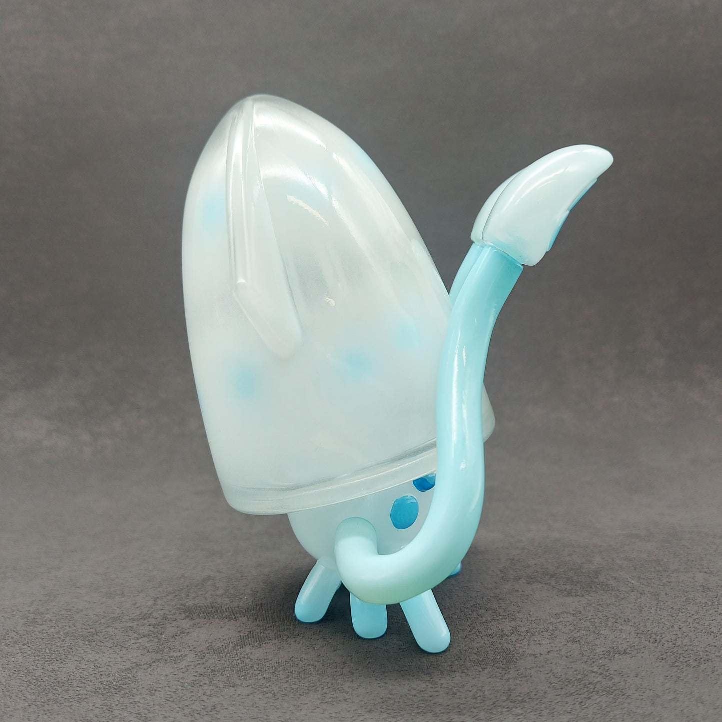 Transparent Light Blue BallBallSquid 透明粉藍波波烏