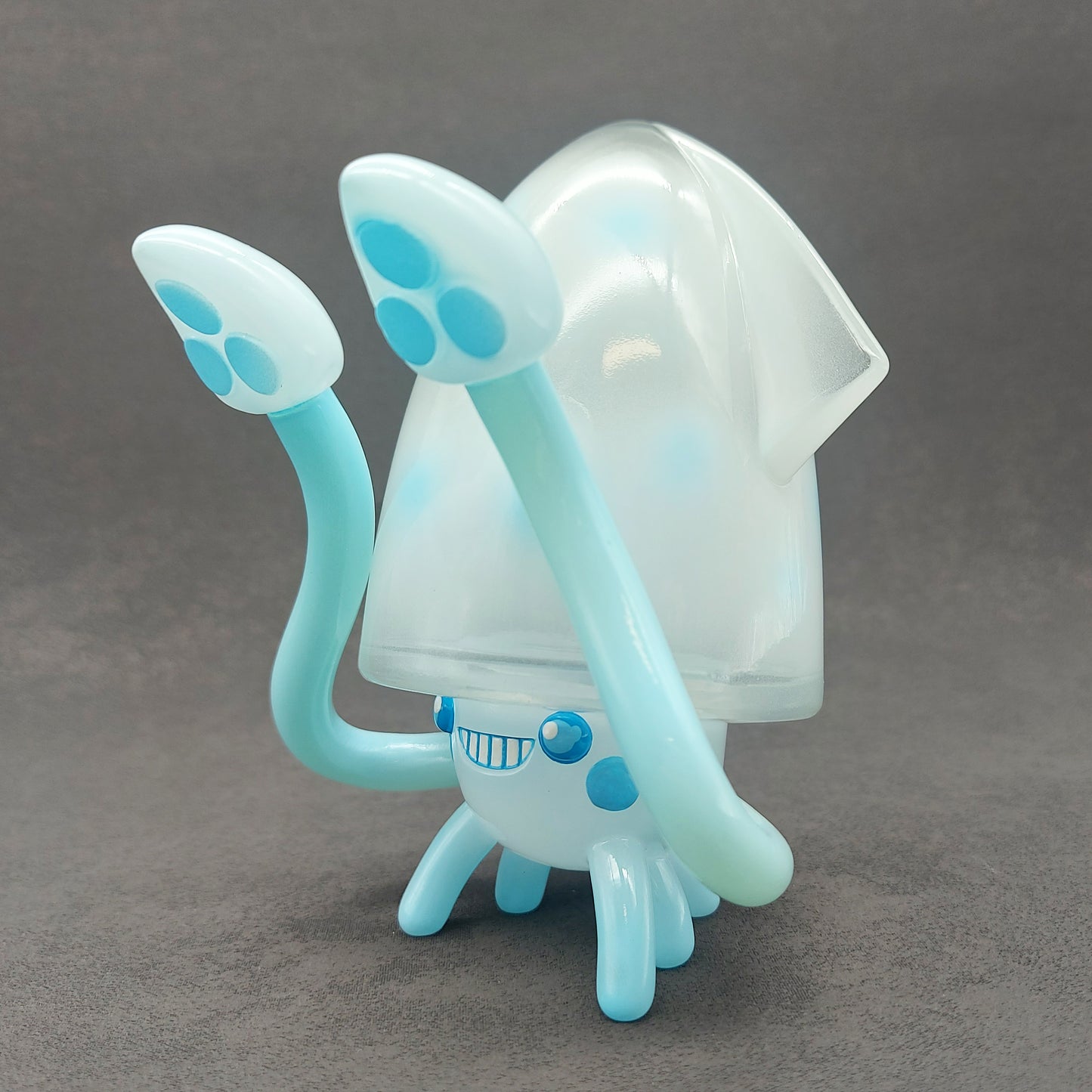 Transparent Light Blue BallBallSquid 透明粉藍波波烏