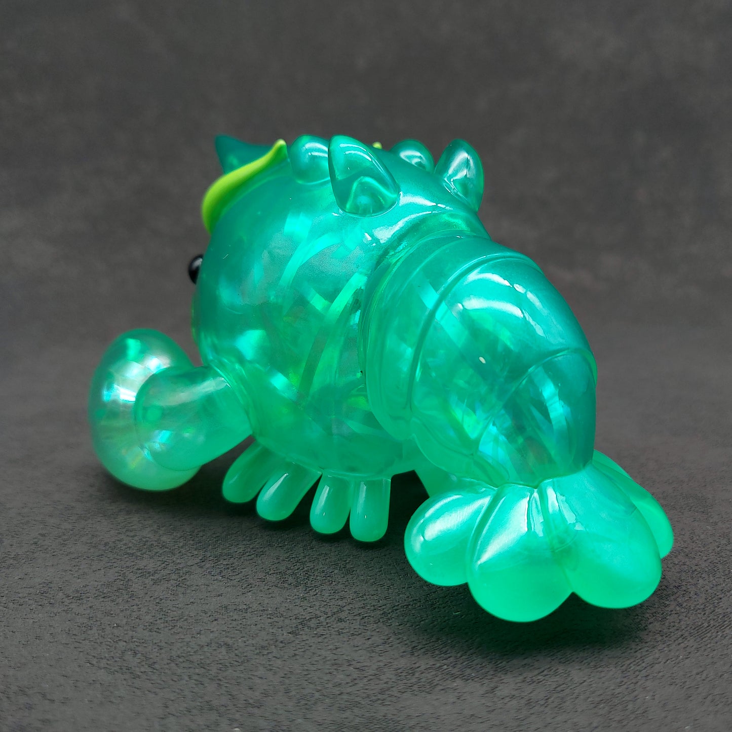 透明綠波波蝦 Transparent Green BallBallShrimp